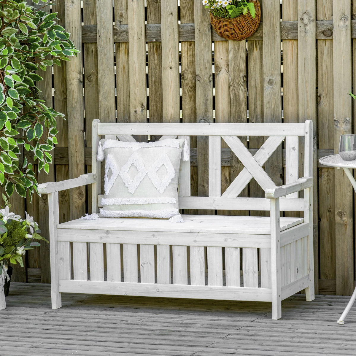 White Wooden Storage Bench I527