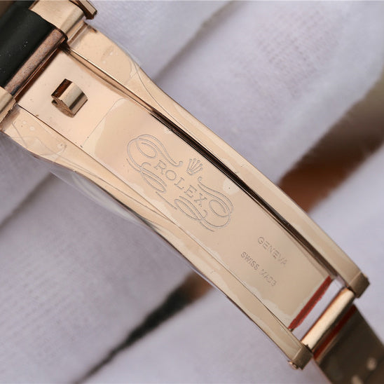 Golden Diamond Dial Rubber Strap 40mm B687
