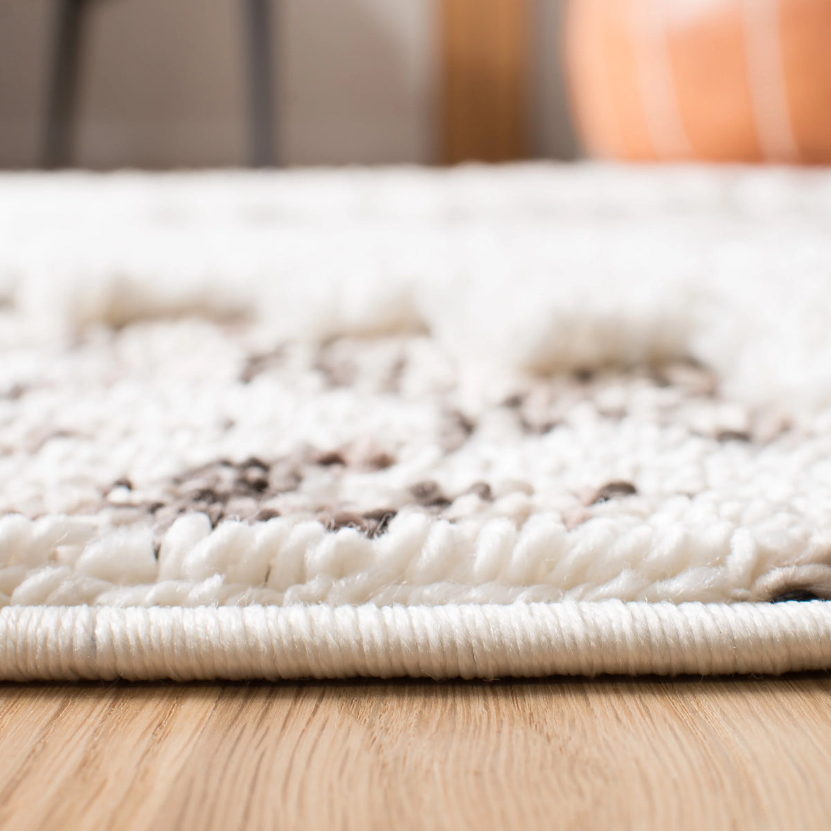 Ivory Brown 8' x 10' Shag Area Rug U426
