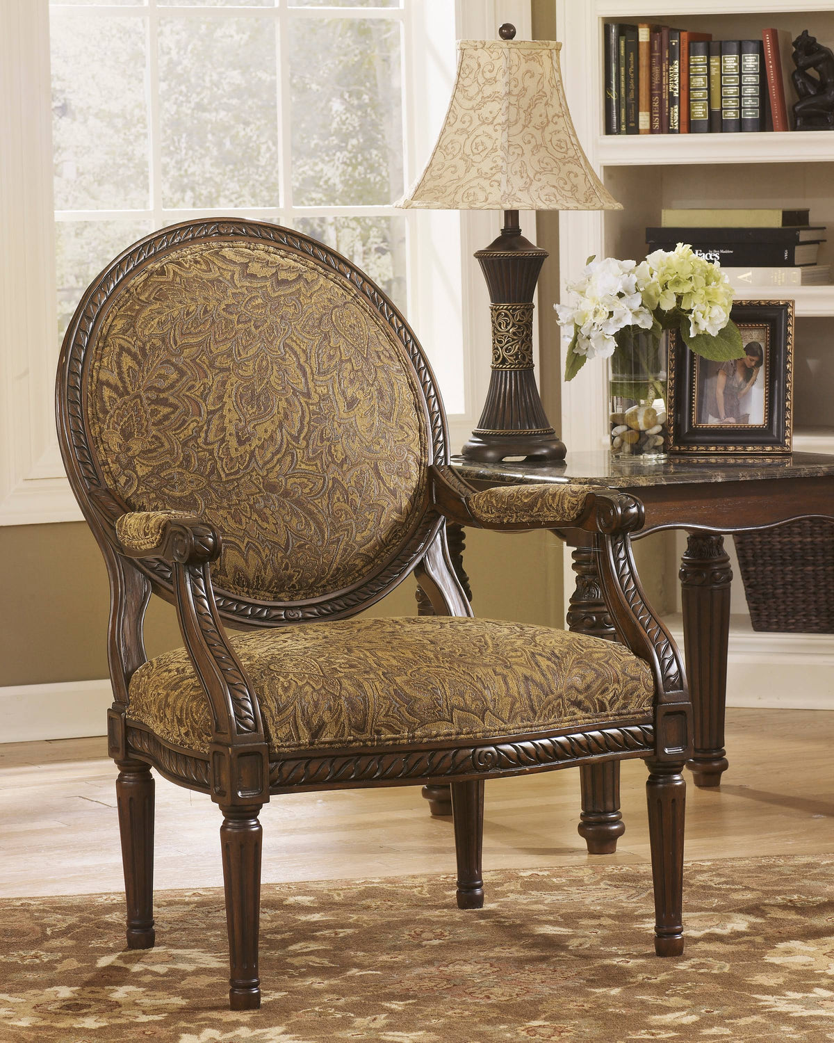 Accent Chair Q7200