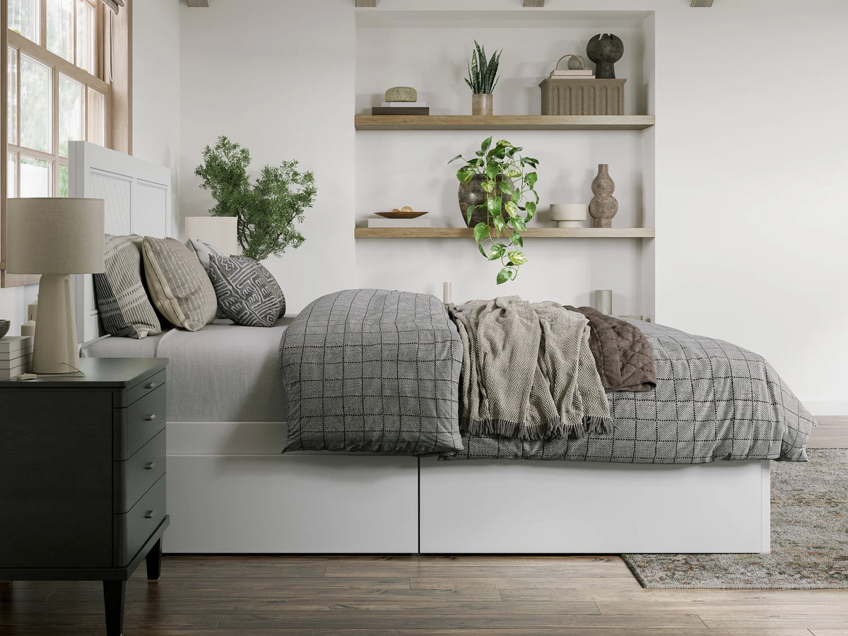 White Solid Wood Platform Bed with Storage Drawers Queen J935