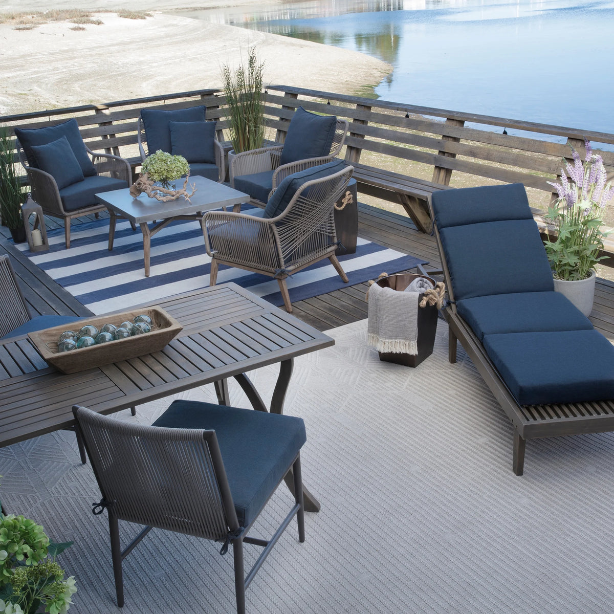 Water Repellent Fade Resistant Outdoor Cushion T769161