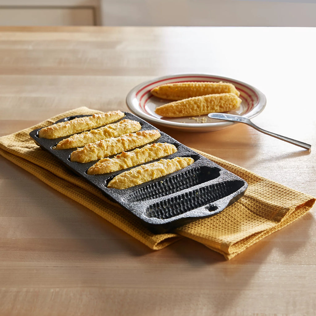 Black Pre-Seasoned Cast Iron Cornbread Baking Tray A94853