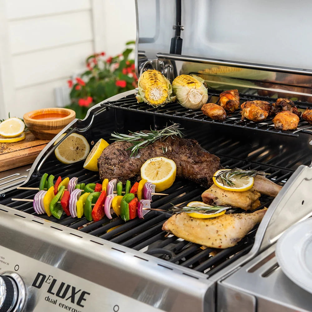 2-Burner Propane Gas Grill with 2 Foldable Shelves U131392