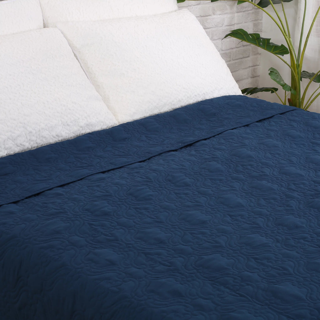 Navy Full/Queen Quilt N5799