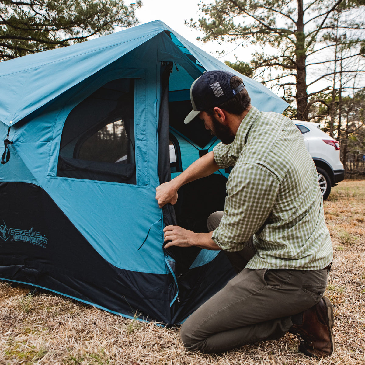Portable Hub Tent, 3-Person, Pacific Blue U38756