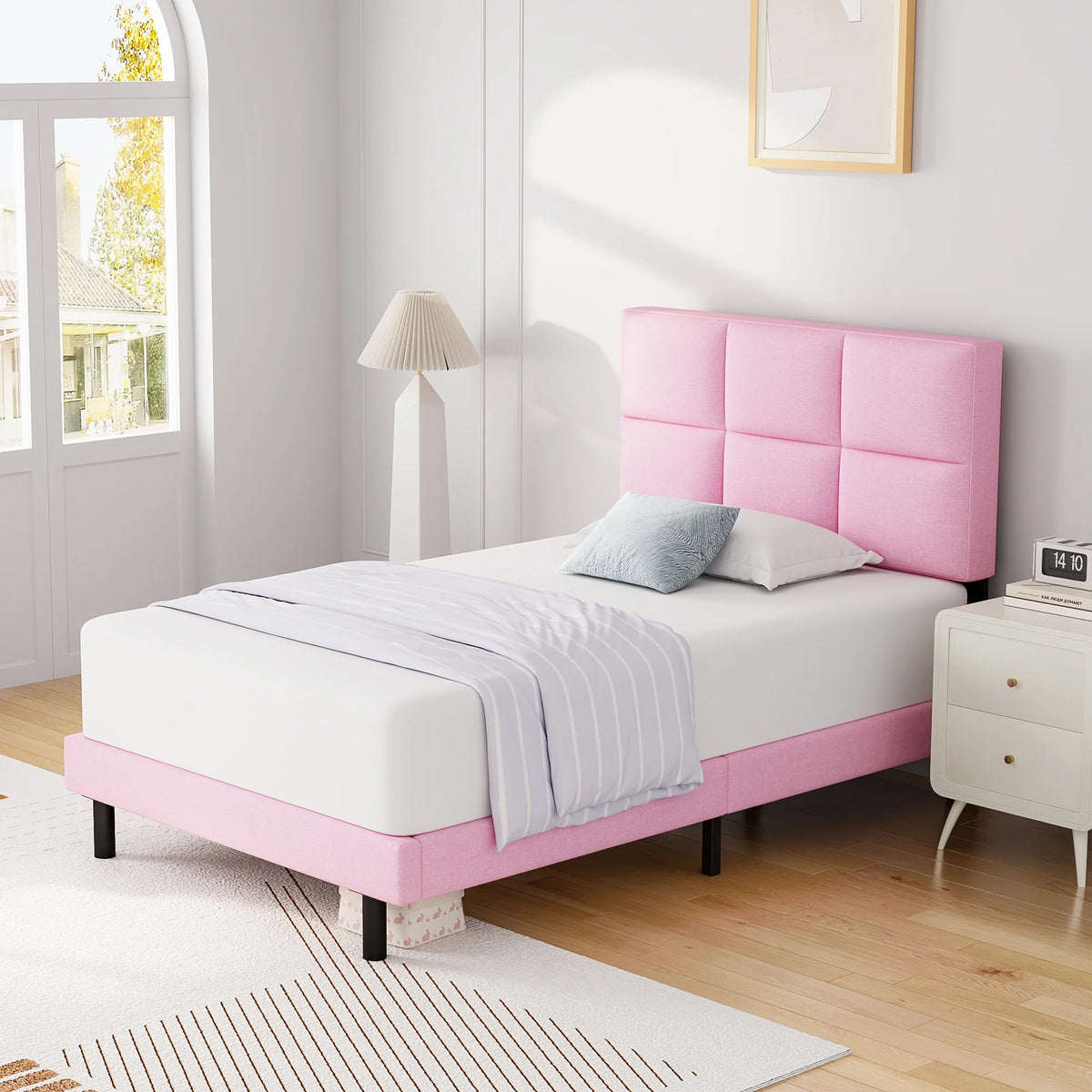 Queen Size Fabric Upholstered Bed Frame L7557