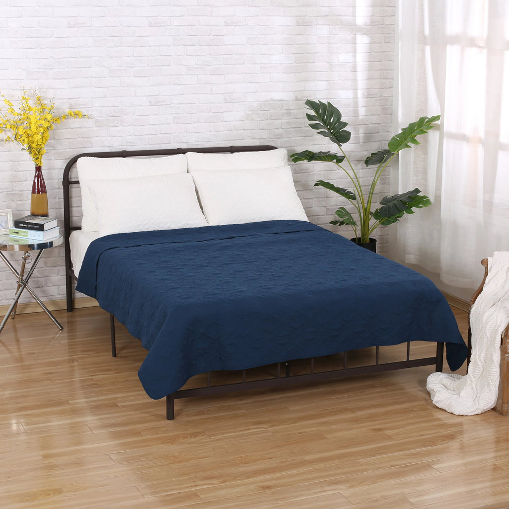 Navy Full/Queen Quilt N5799