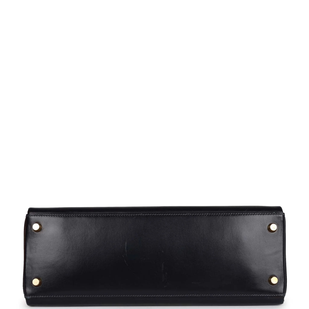 Vintage Navy Box Leather Bag with Gold Hardware Y51191