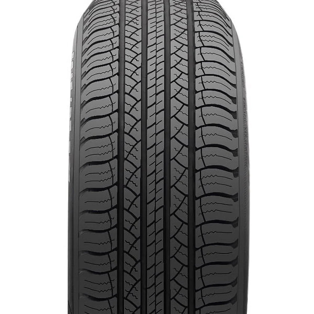 All-Season 245/60R18 105T Tire R560