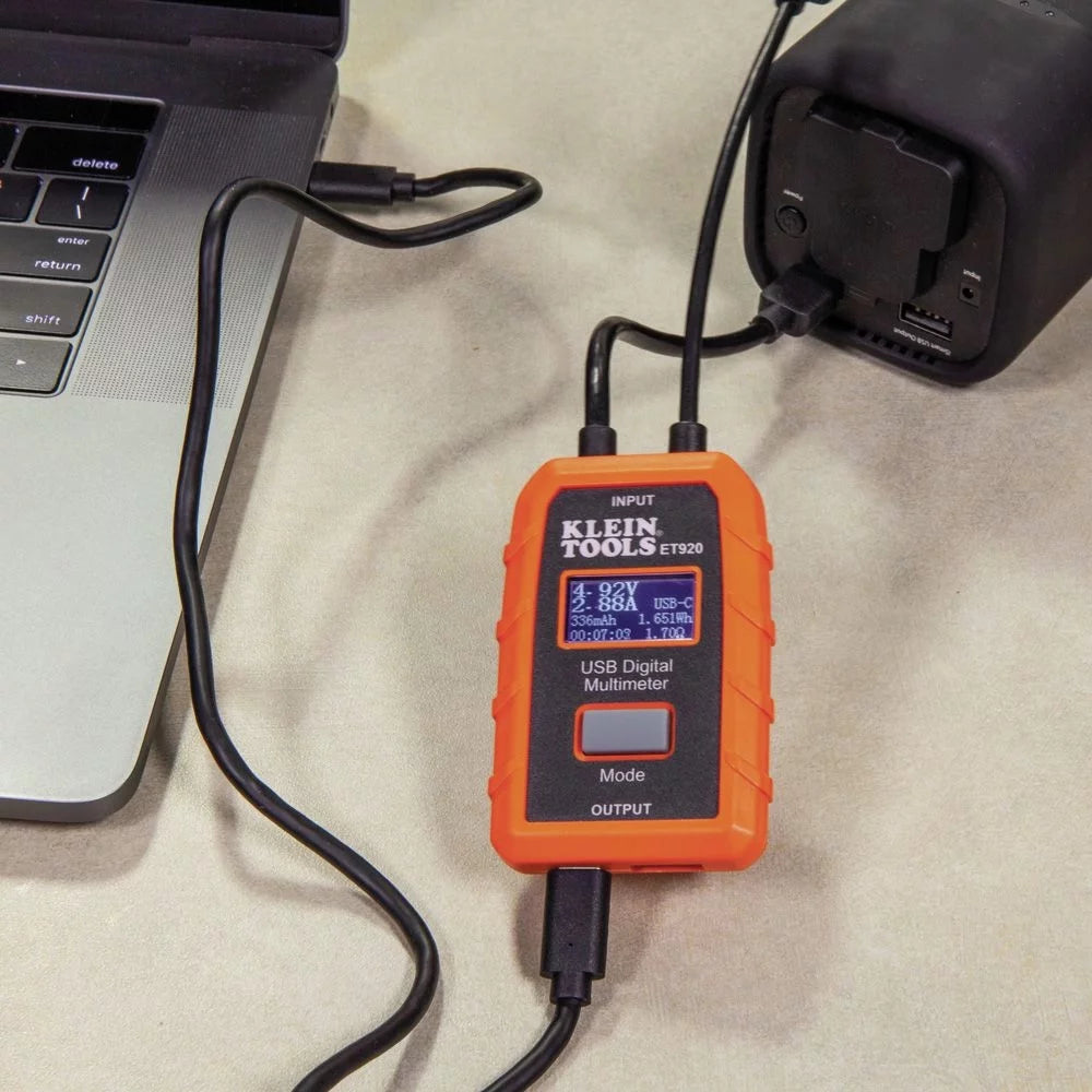 USB-A and USB-C Digital Meter T1530
